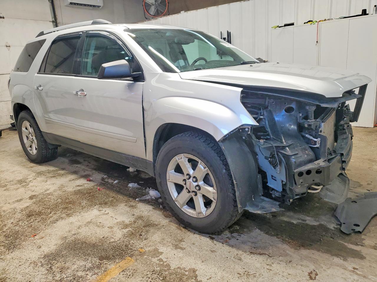 2016 GMC ACADIA SLE photo 4