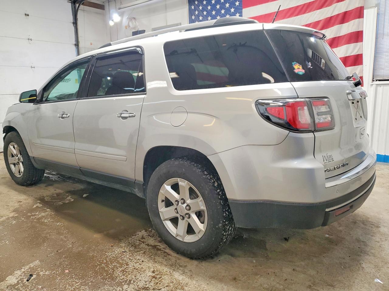 2016 GMC ACADIA SLE photo 2