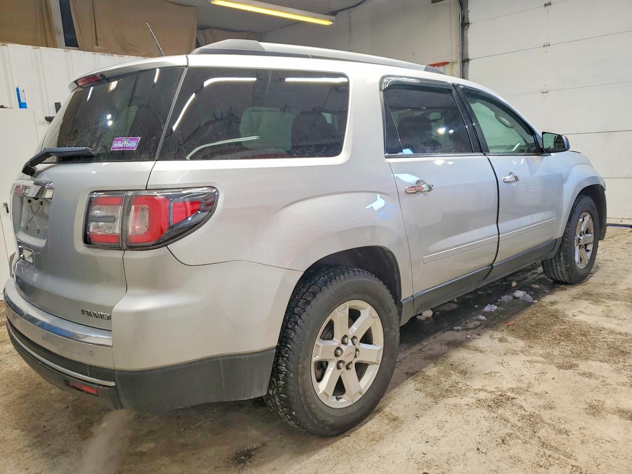 2016 GMC ACADIA SLE photo 3