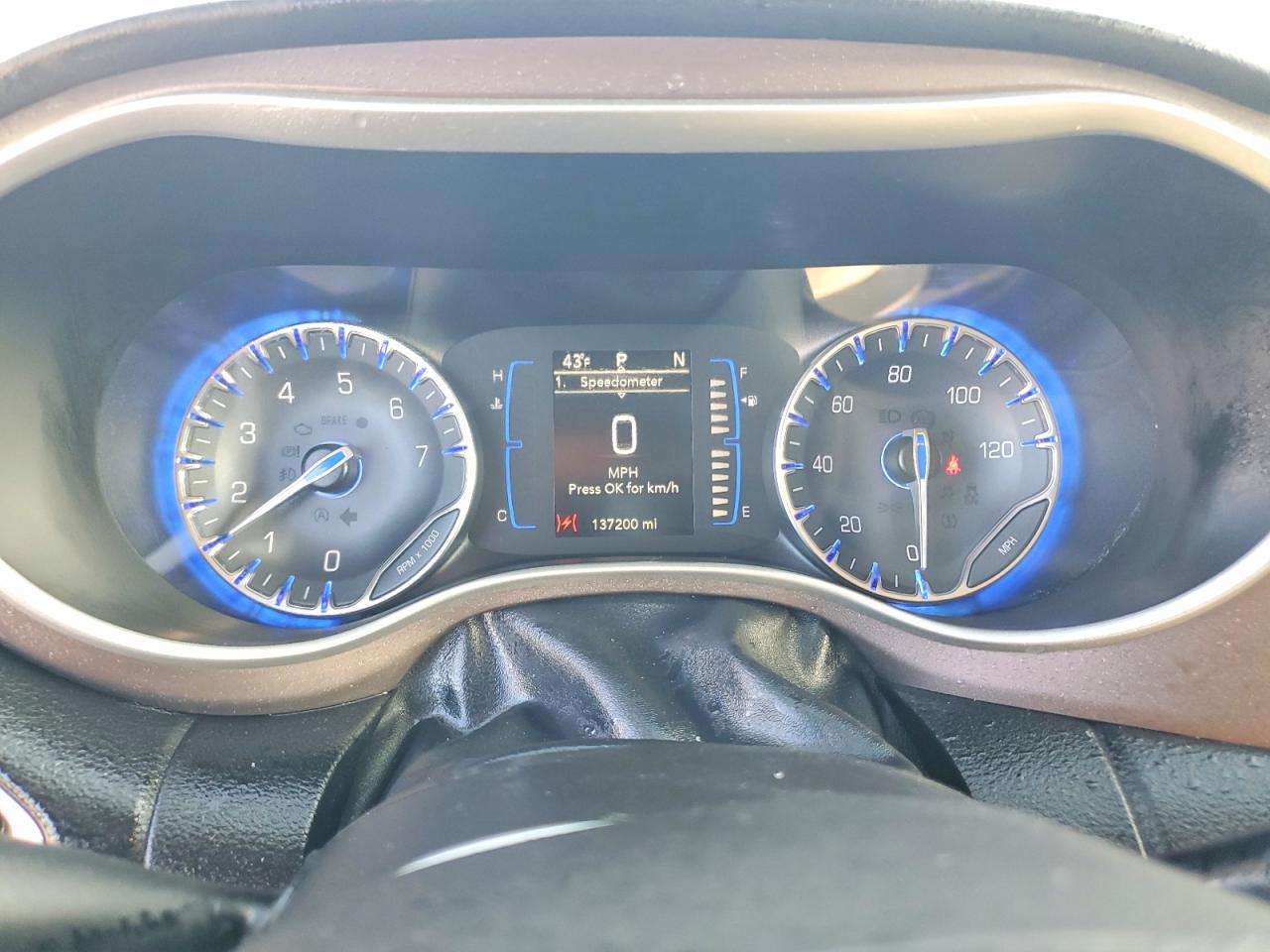 2021 CHRYSLER VOYAGER LXI photo 17