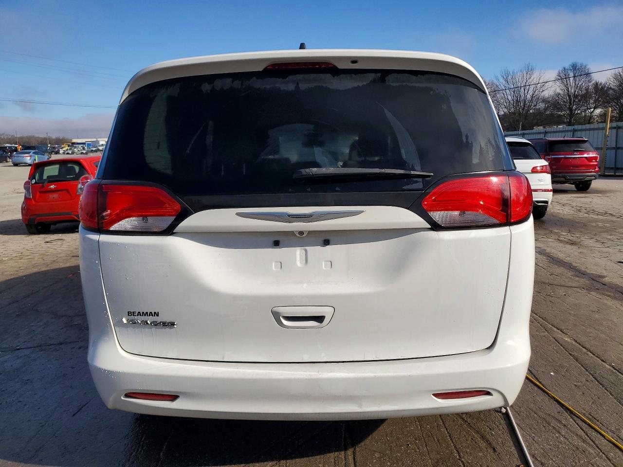 2021 CHRYSLER VOYAGER LXI photo 11