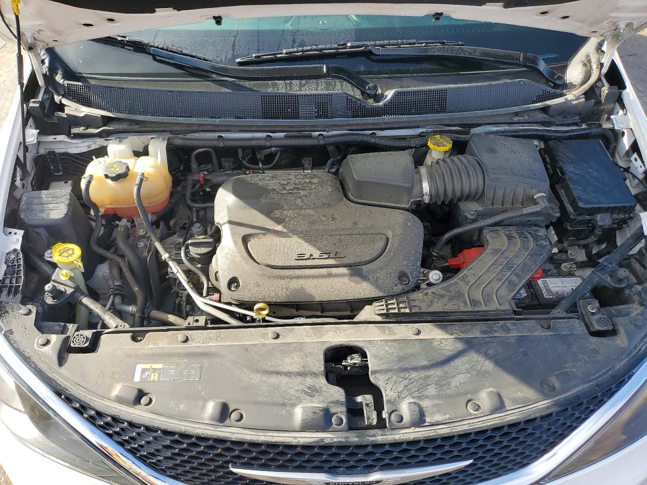 2021 CHRYSLER VOYAGER LXI photo 23
