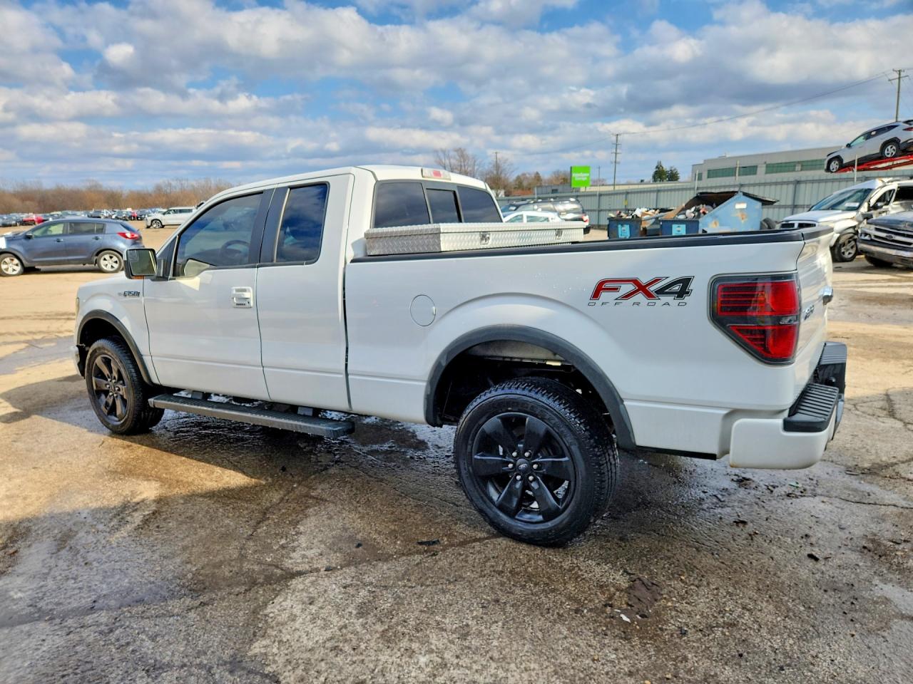 2013 FORD F150 SUPER CAB photo 2