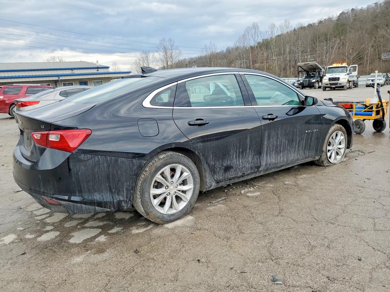 2024 CHEVROLET MALIBU LT photo 3