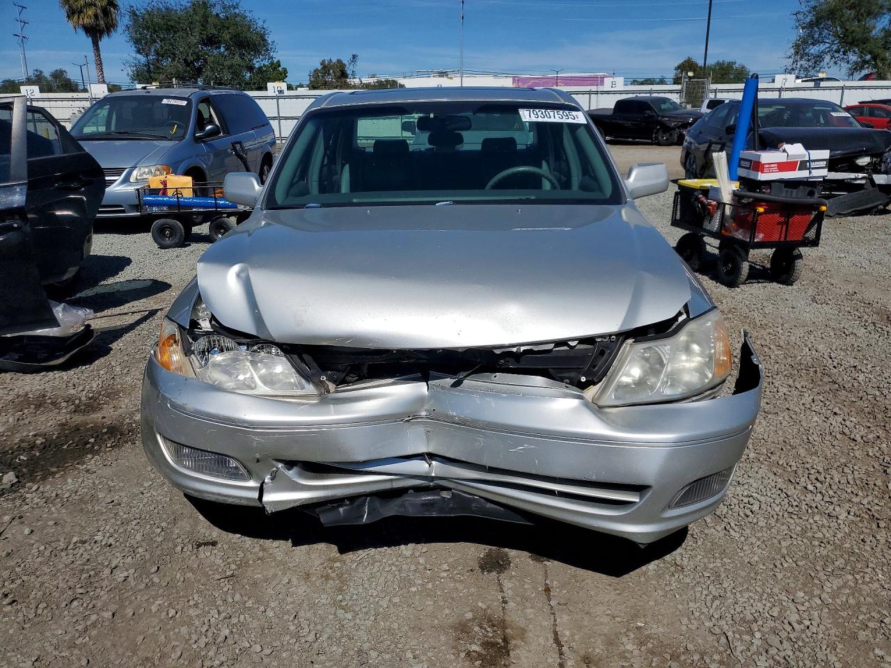 2000 TOYOTA AVALON XLS photo 5