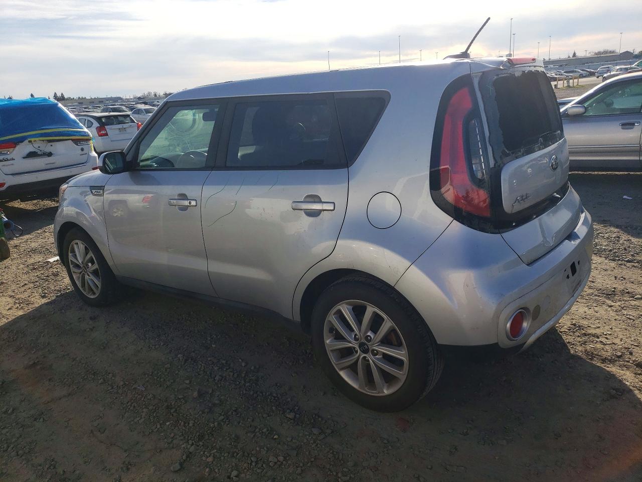 2018 KIA SOUL + photo 4