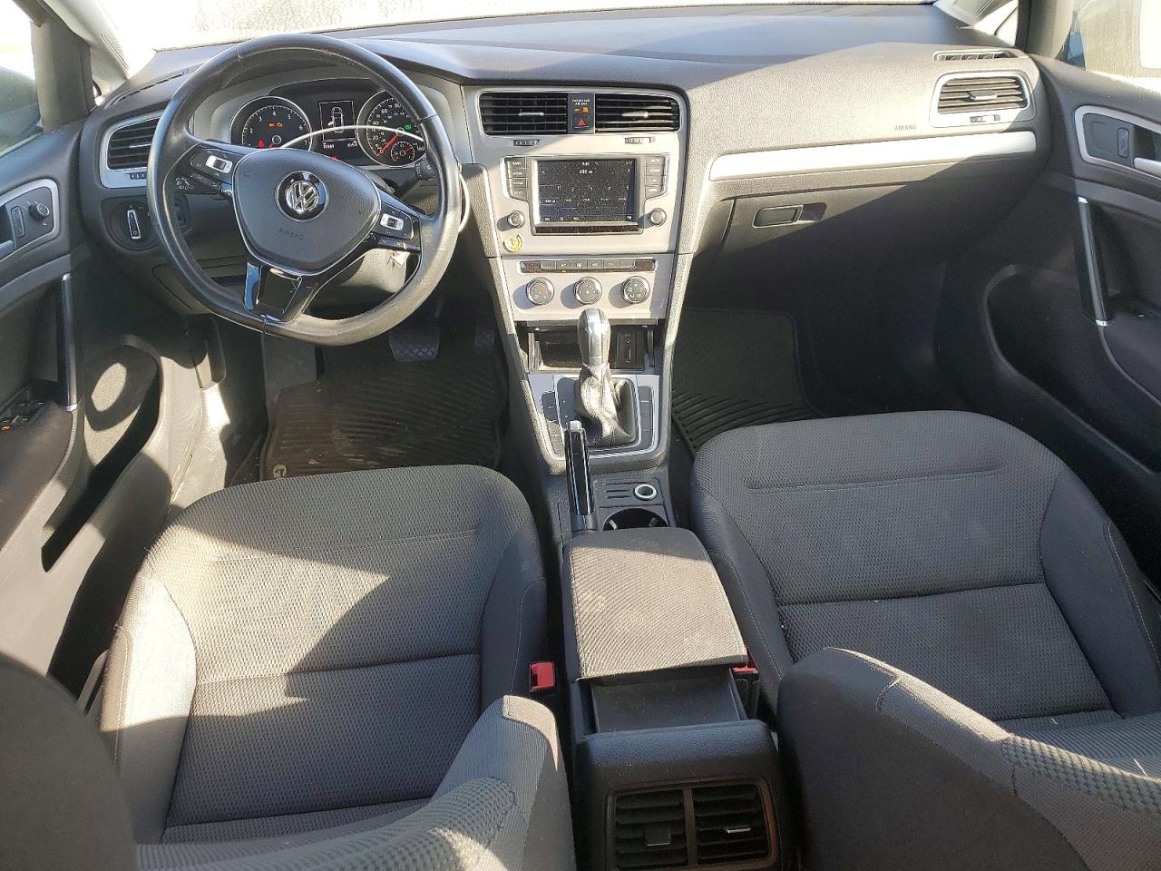 2017 VOLKSWAGEN GOLF SPORTWAGEN S photo 8