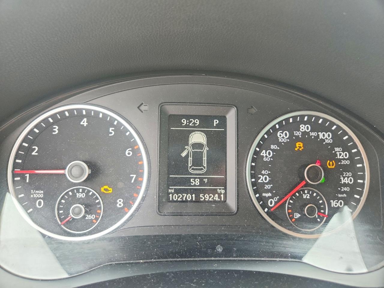 2017 VOLKSWAGEN TIGUAN S photo 25