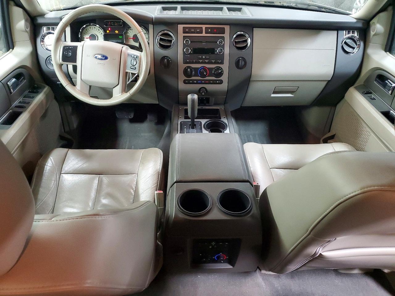 2013 FORD EXPEDITION XLT photo 8