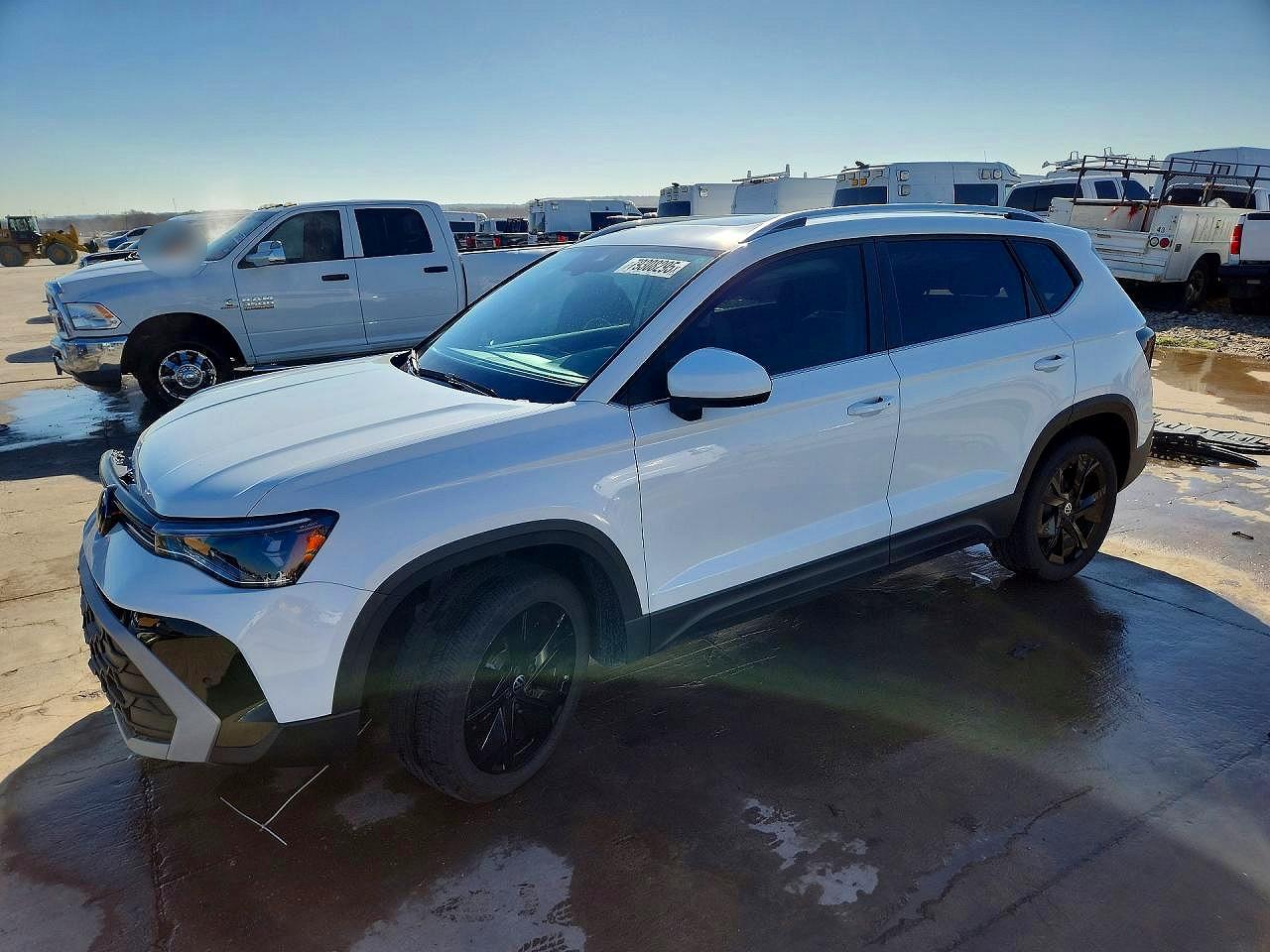 2025 VOLKSWAGEN TAOS