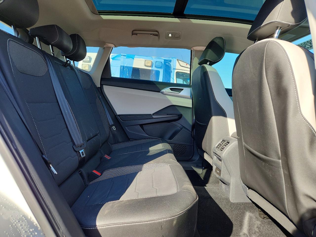 2025 VOLKSWAGEN TAOS SE photo 21