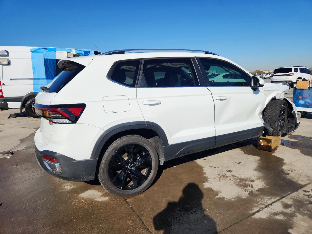 2025 VOLKSWAGEN TAOS SE photo 5