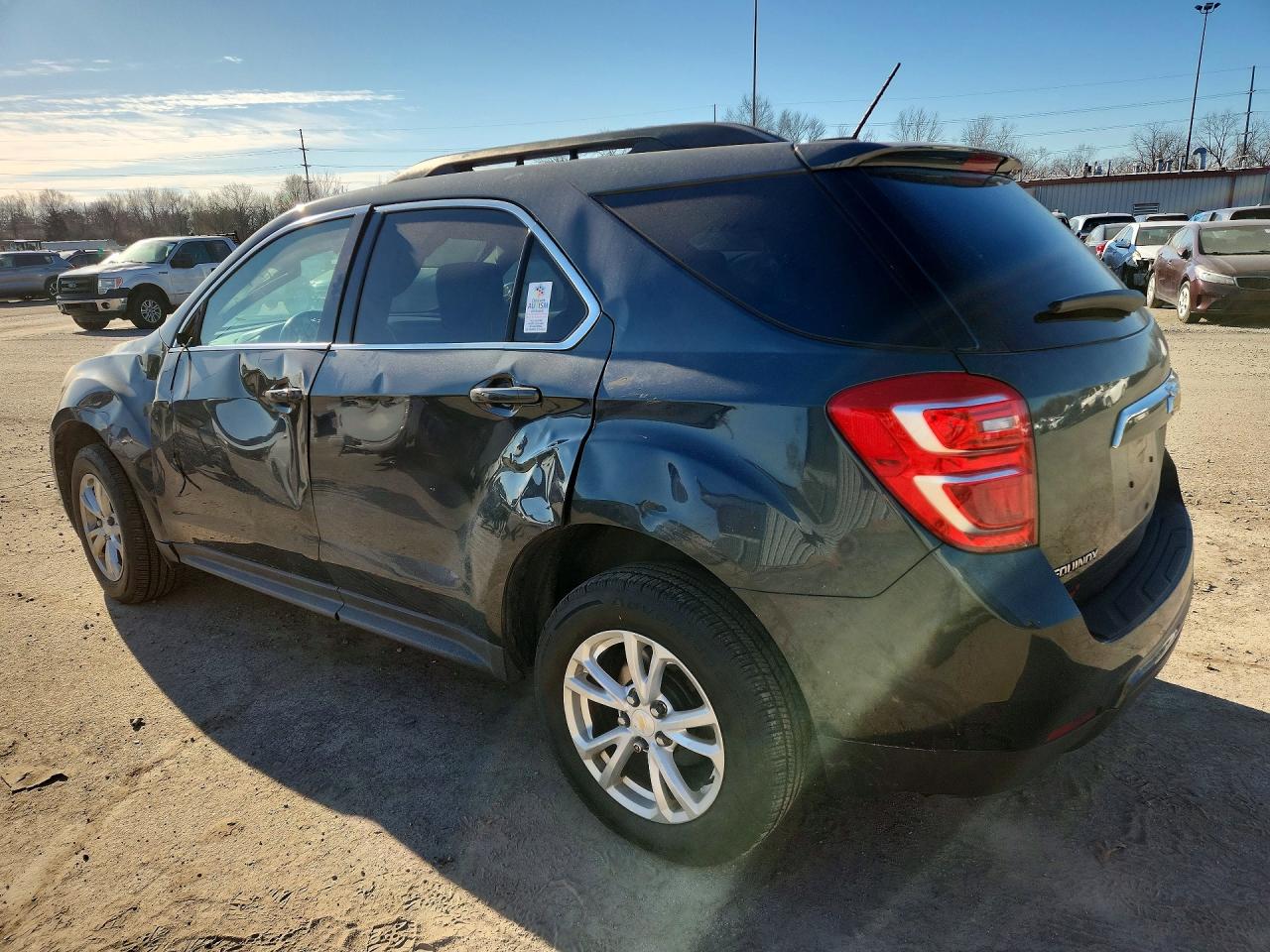 2017 CHEVROLET EQUINOX LT photo 2