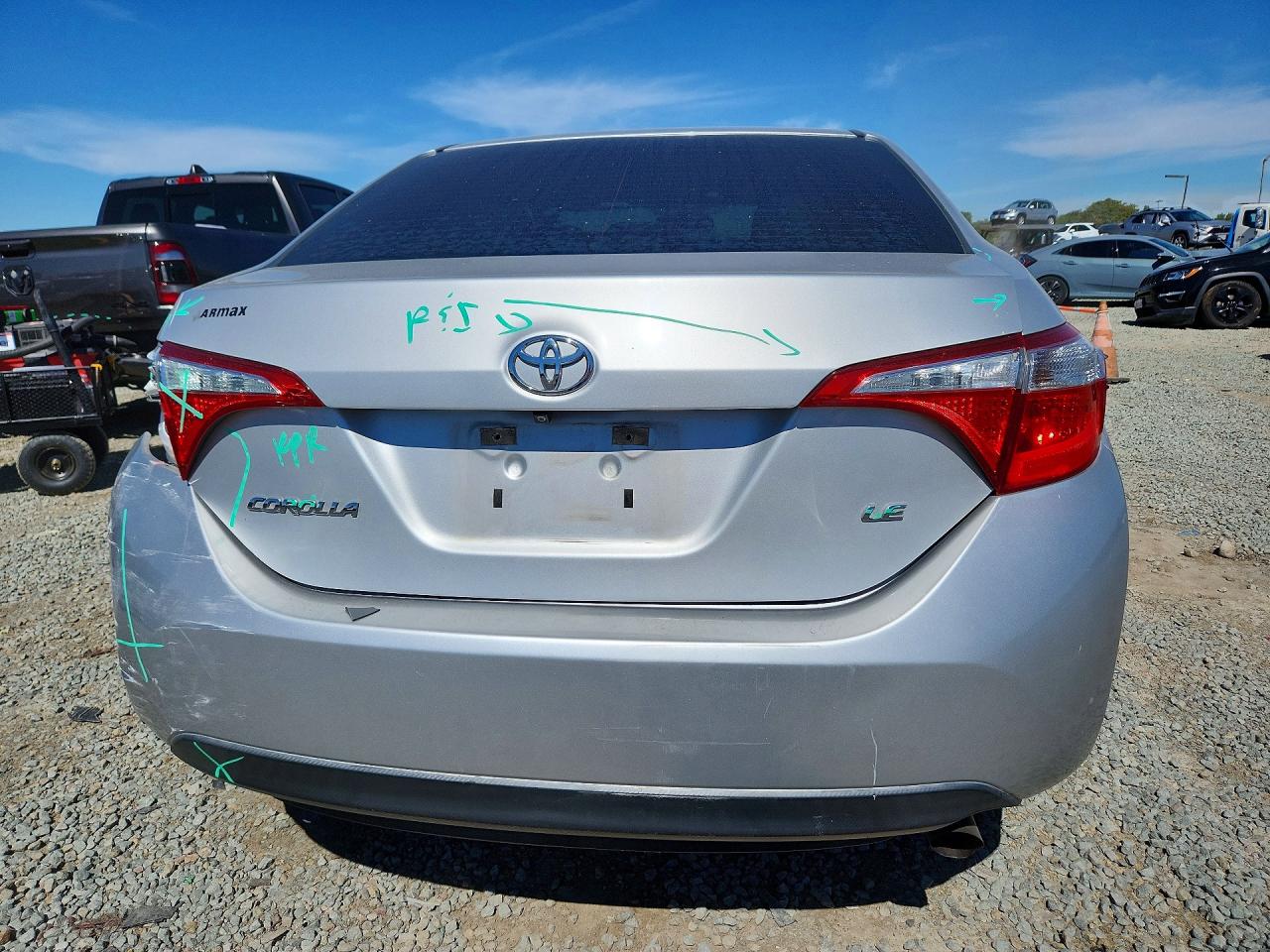 2016 TOYOTA COROLLA LE photo 6