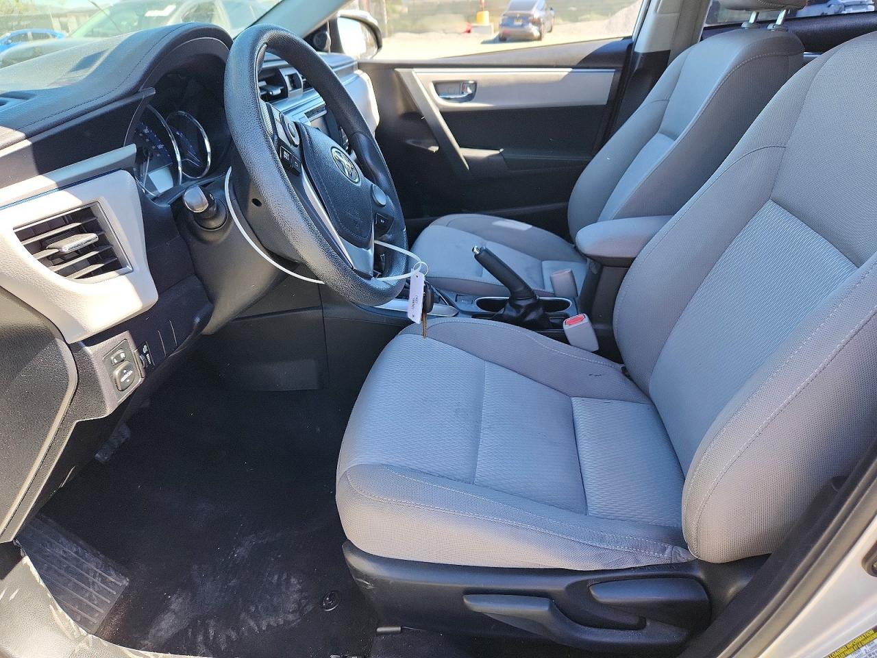 2016 TOYOTA COROLLA LE photo 7