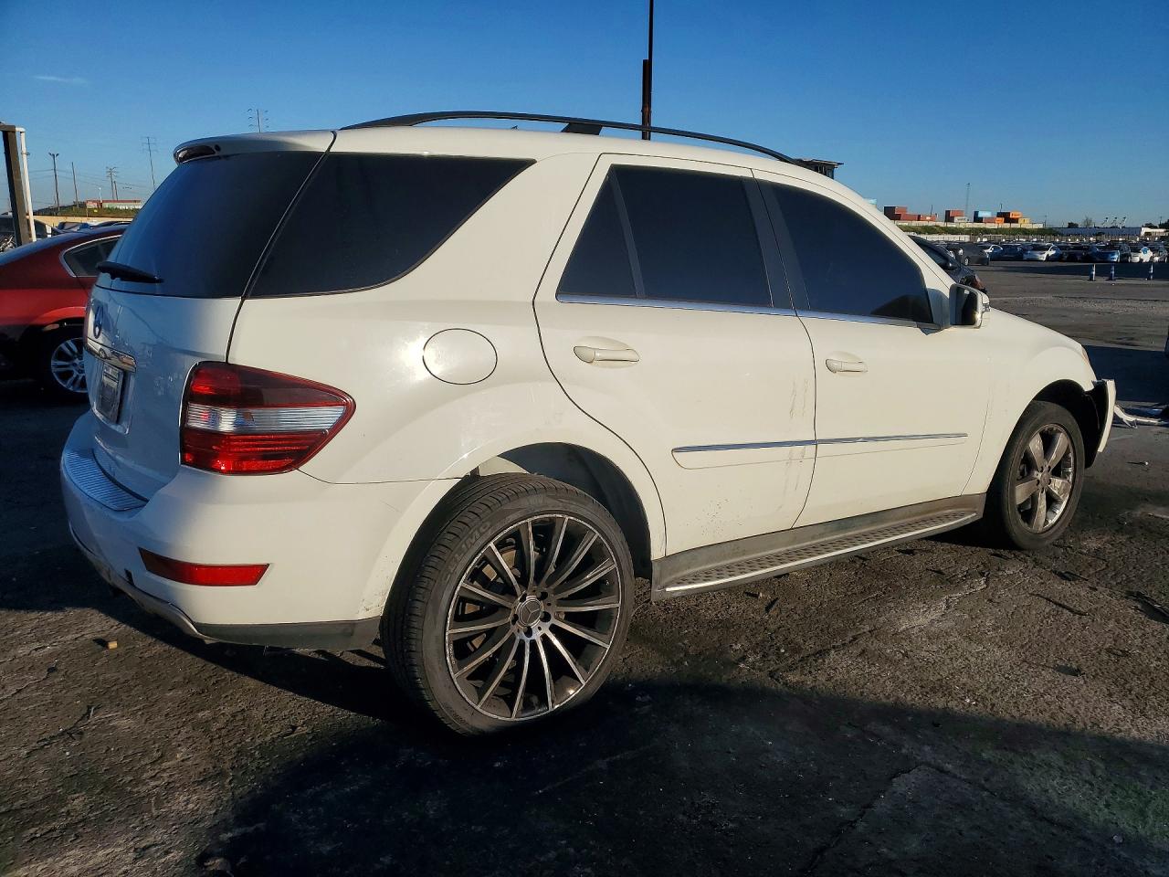 2011 MERCEDES-BENZ ML 350 photo 3