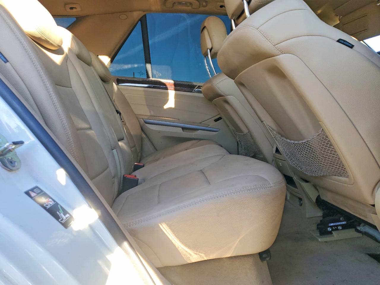 2011 MERCEDES-BENZ ML 350 photo 10
