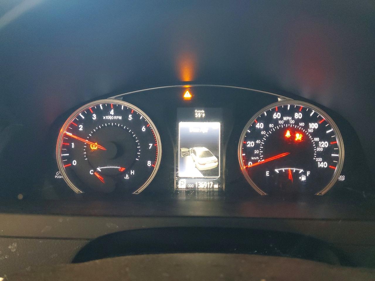 2017 TOYOTA CAMRY SE photo 9