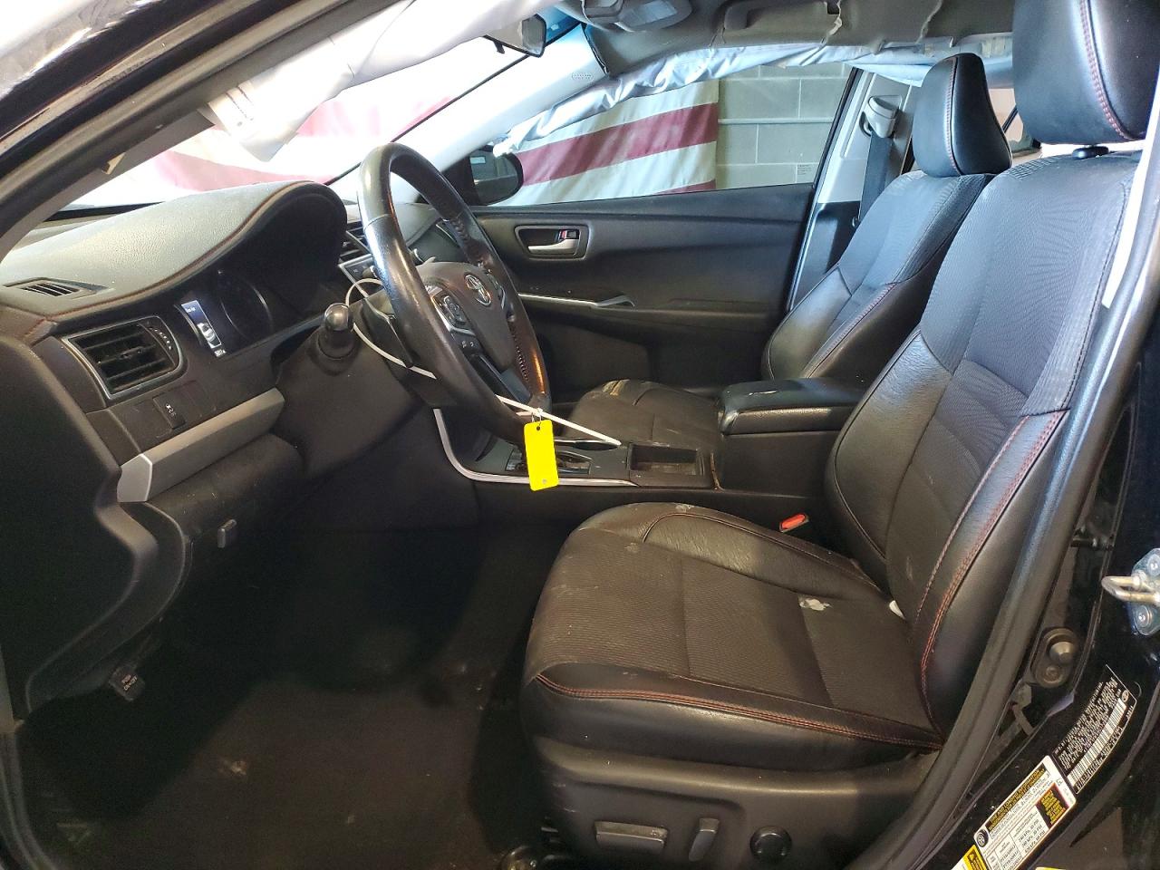 2017 TOYOTA CAMRY SE photo 7