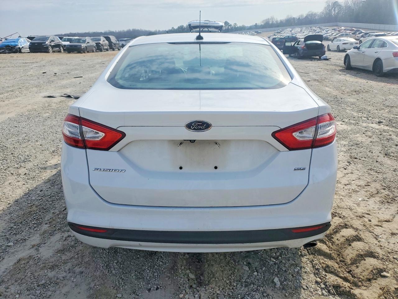 2015 FORD FUSION SE photo 6