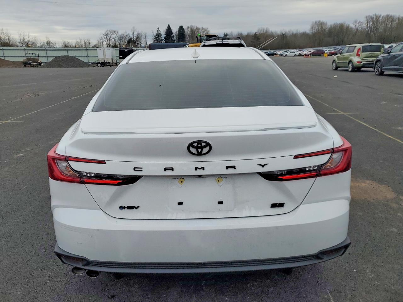 2025 TOYOTA CAMRY SE photo 6