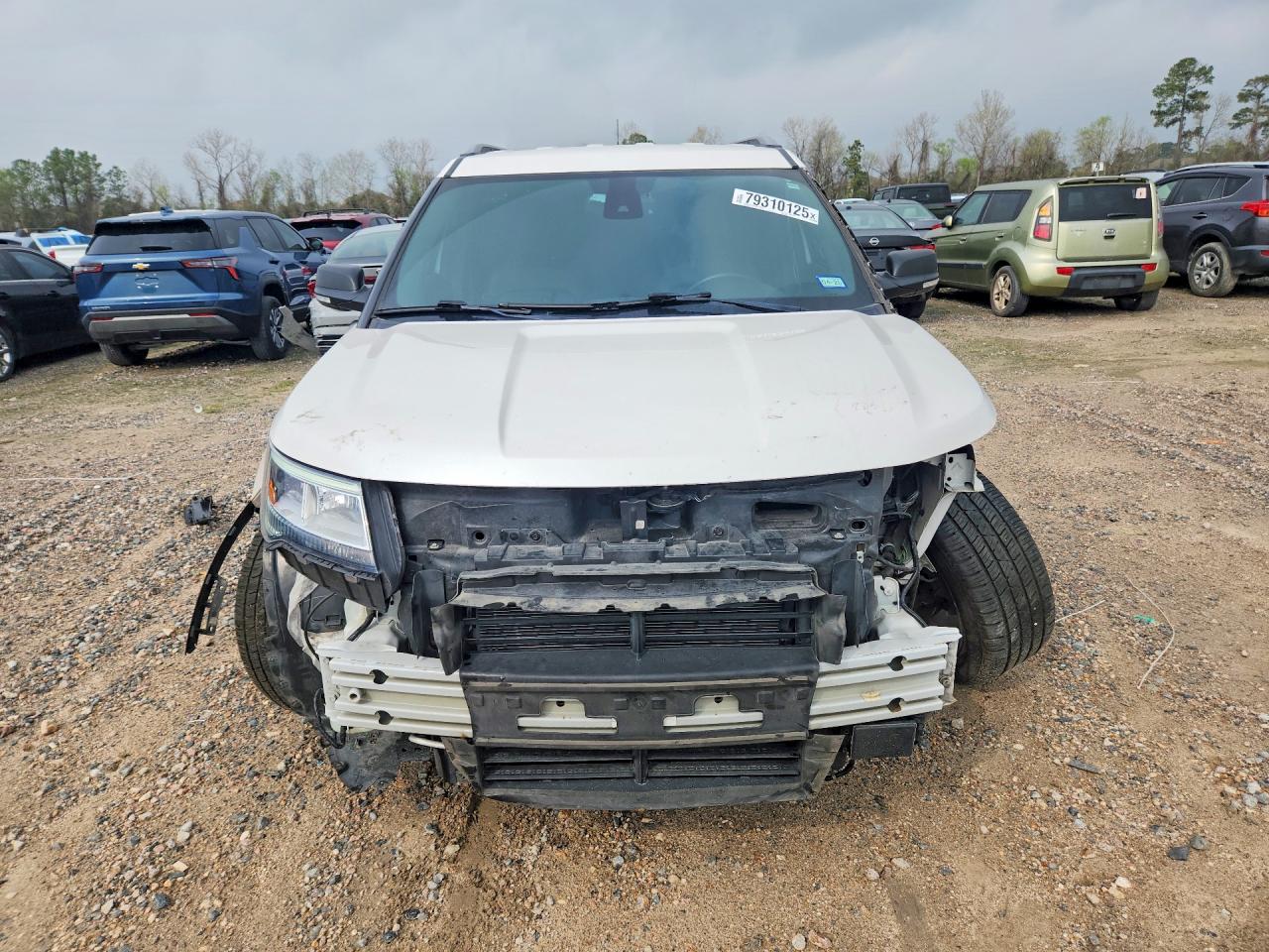 2019 FORD EXPLORER XLT photo 5