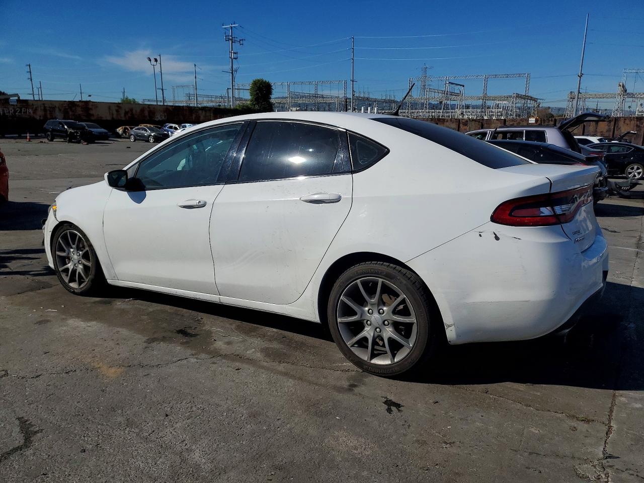 2015 DODGE DART SXT photo 2
