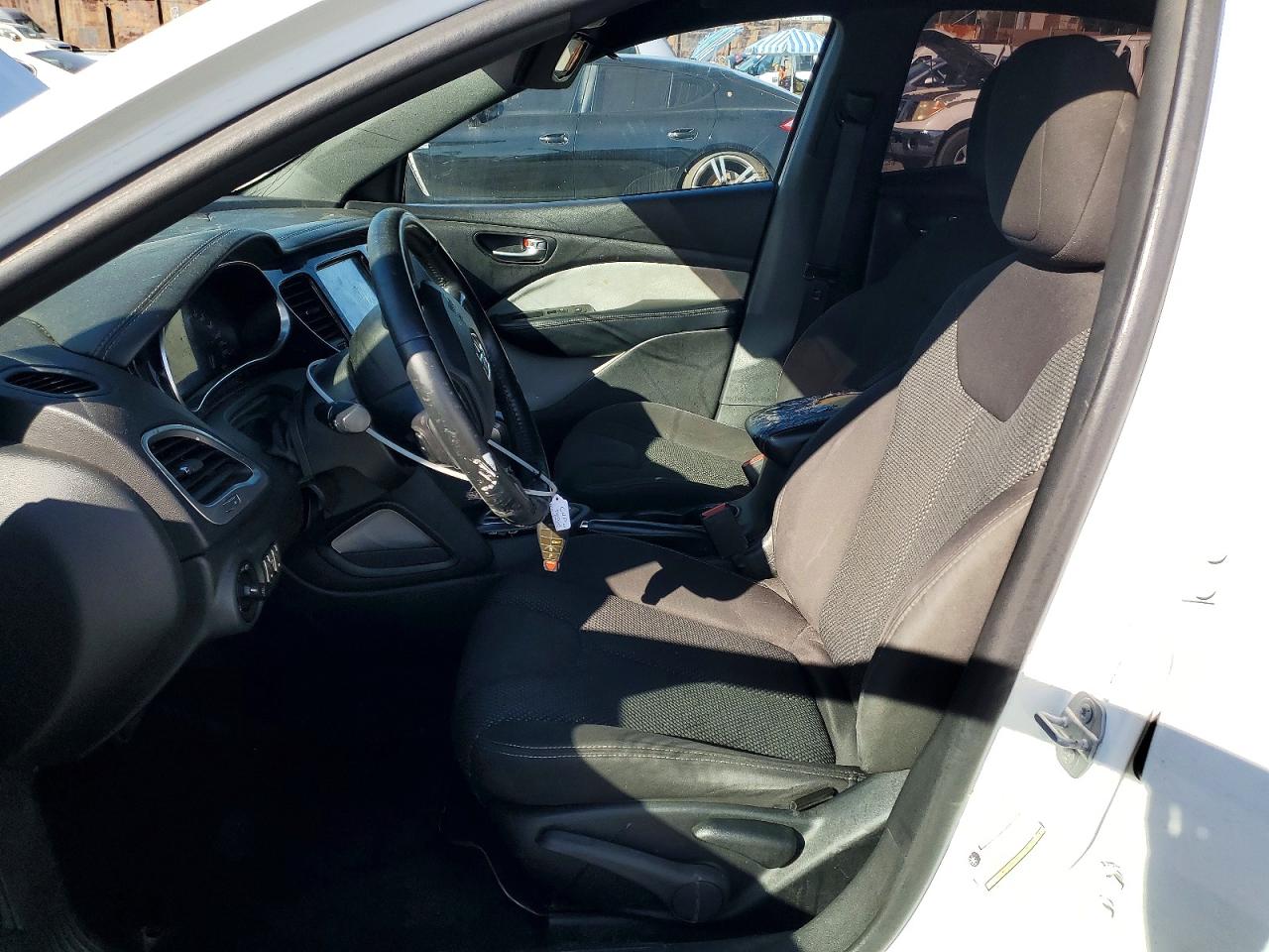 2015 DODGE DART SXT photo 7