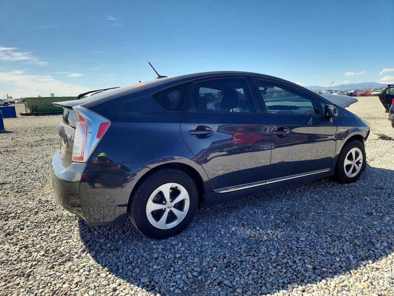 2012 TOYOTA PRIUS THREE photo 7