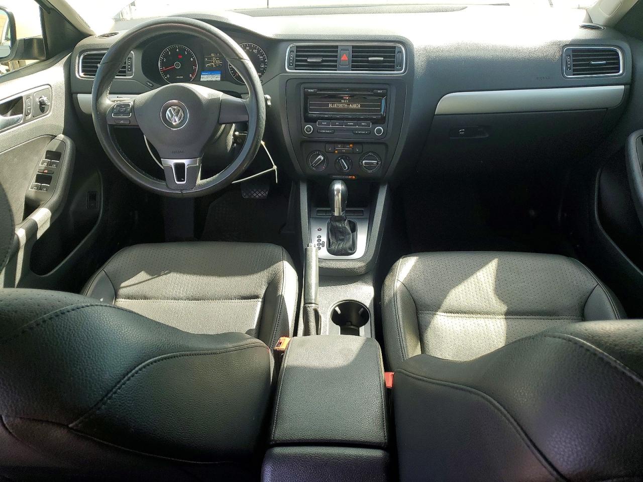 2013 VOLKSWAGEN JETTA SE photo 15