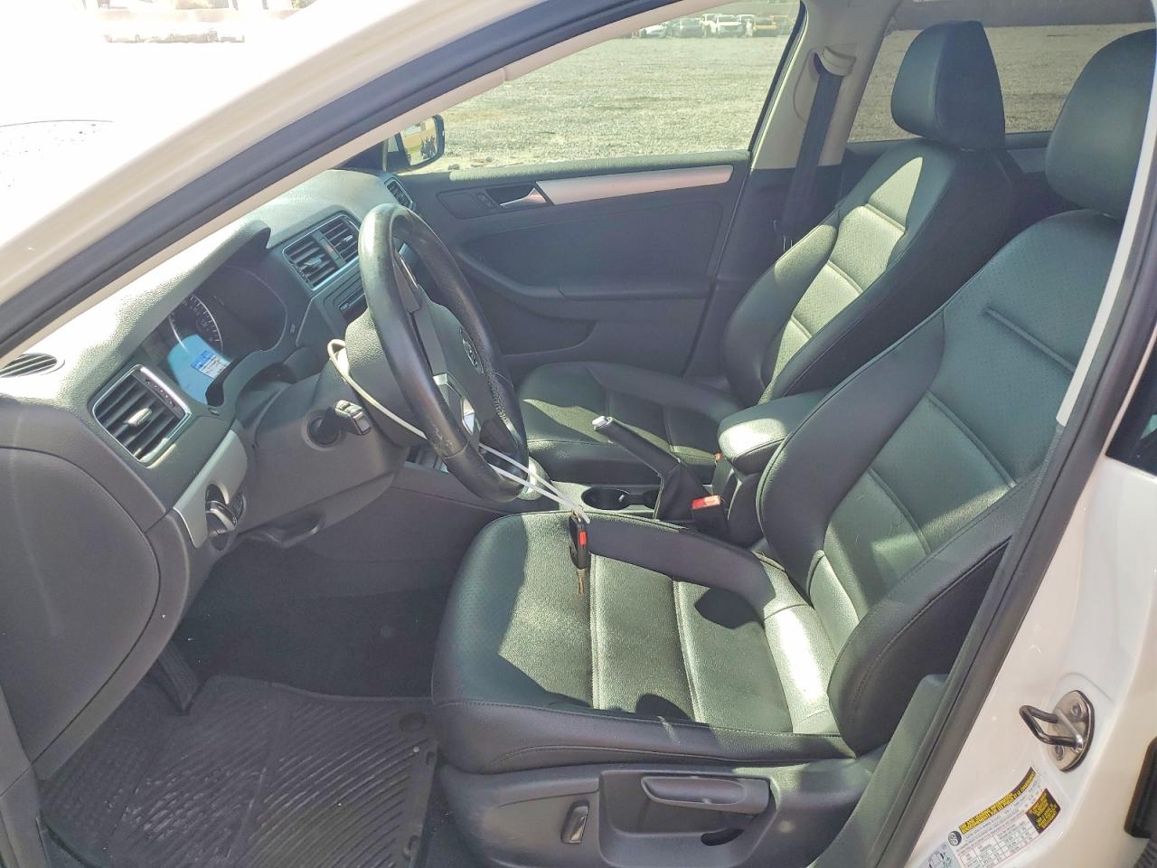 2013 VOLKSWAGEN JETTA SE photo 13