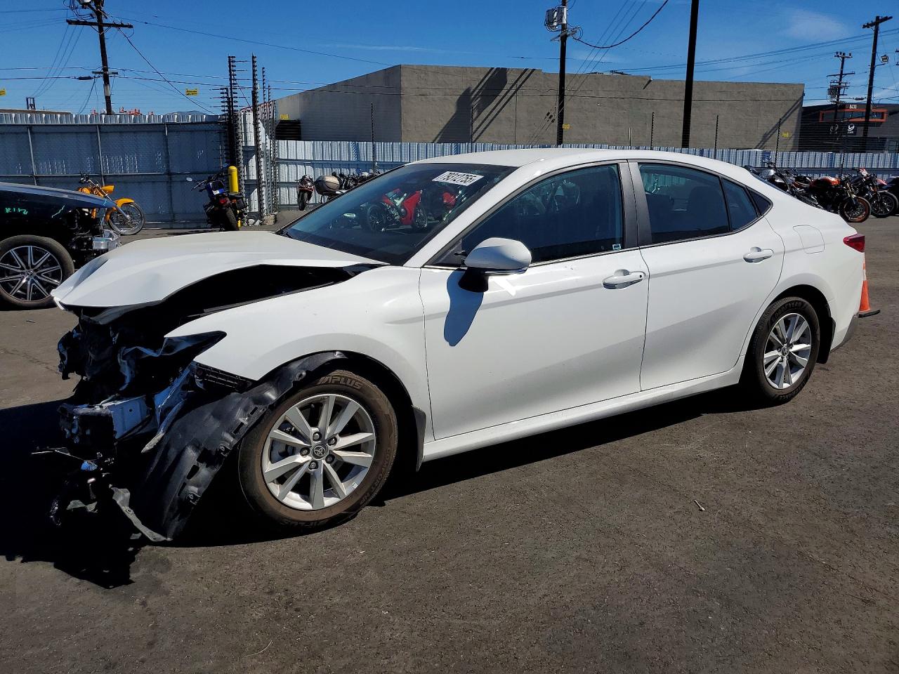 2025 TOYOTA CAMRY