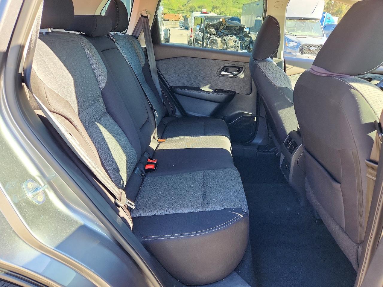 2023 NISSAN ROGUE SV photo 28
