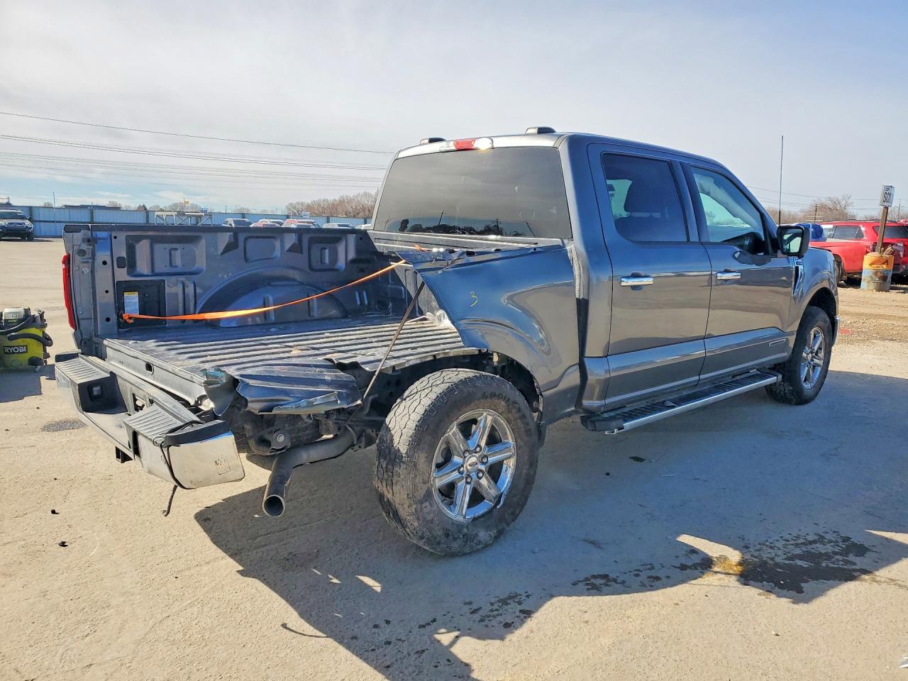 2024 FORD F150 XLT photo 5