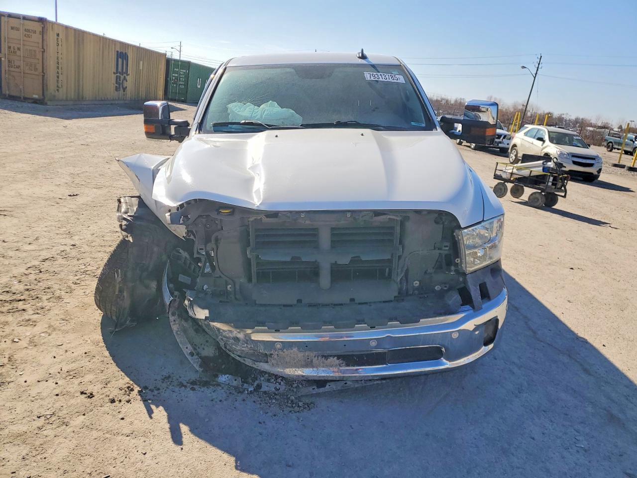 2016 RAM 1500 SLT photo 13