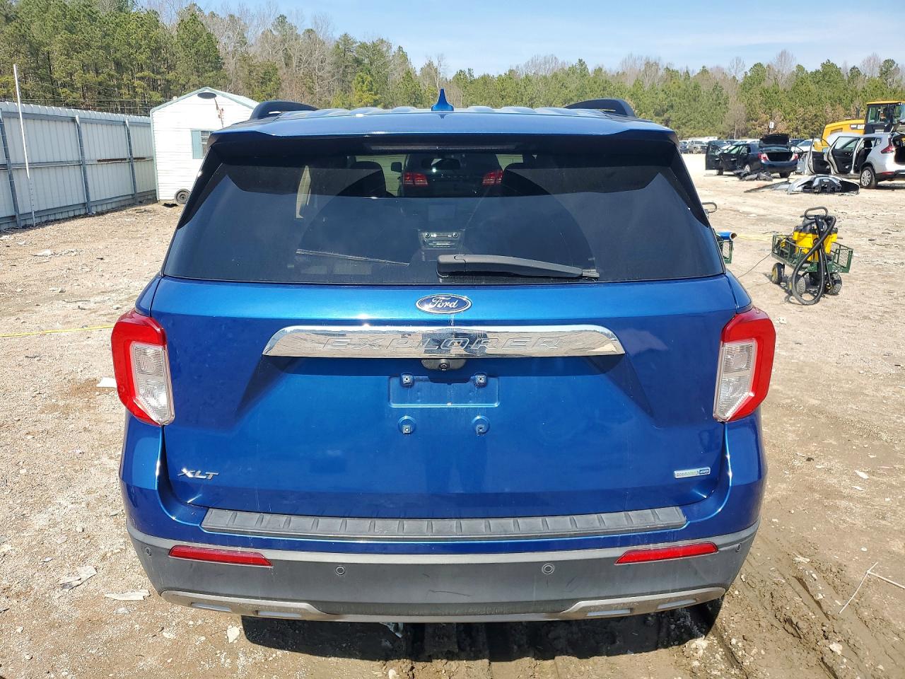 2020 FORD EXPLORER XLT photo 16