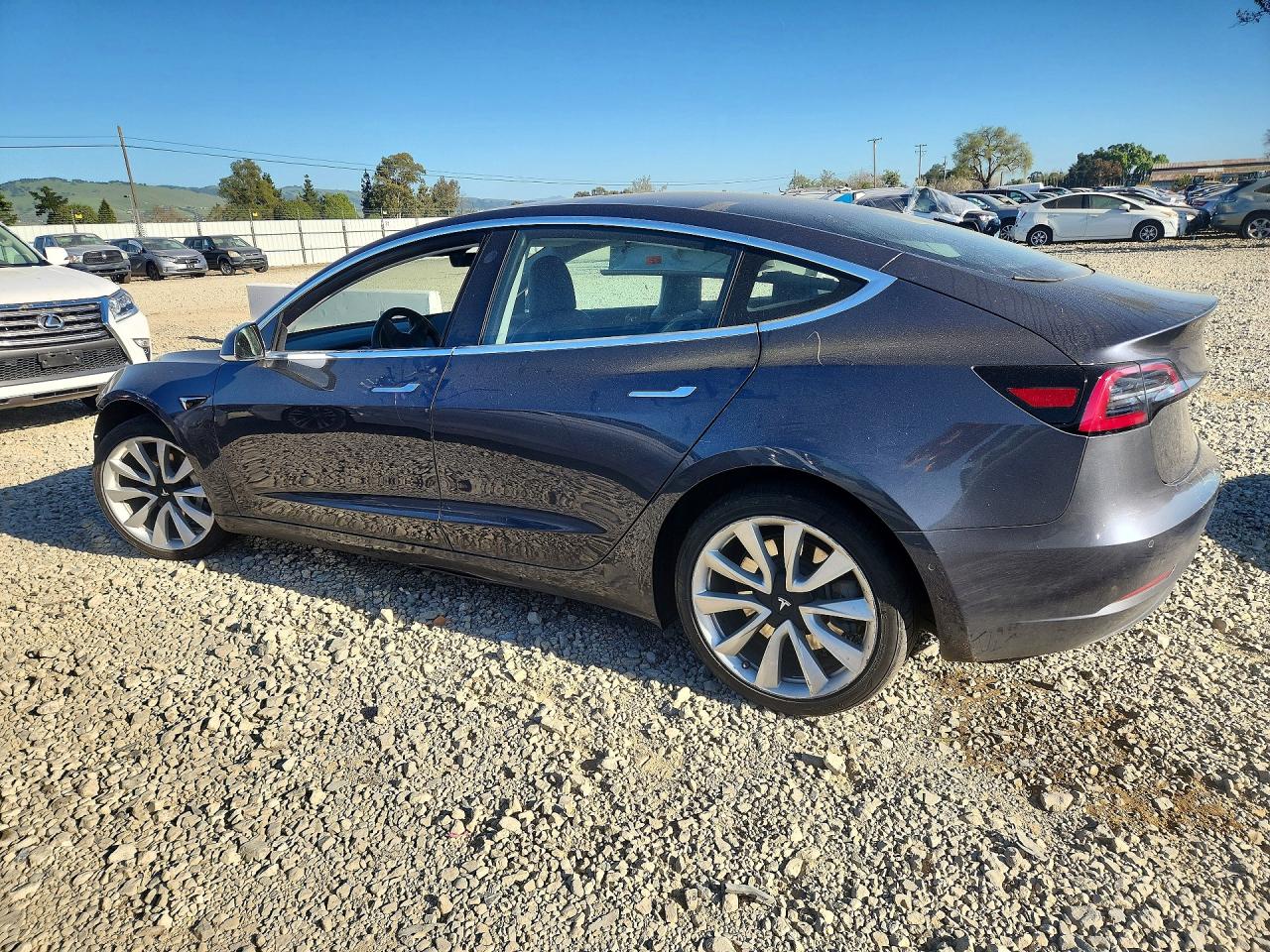 2018 TESLA MODEL 3 photo 2