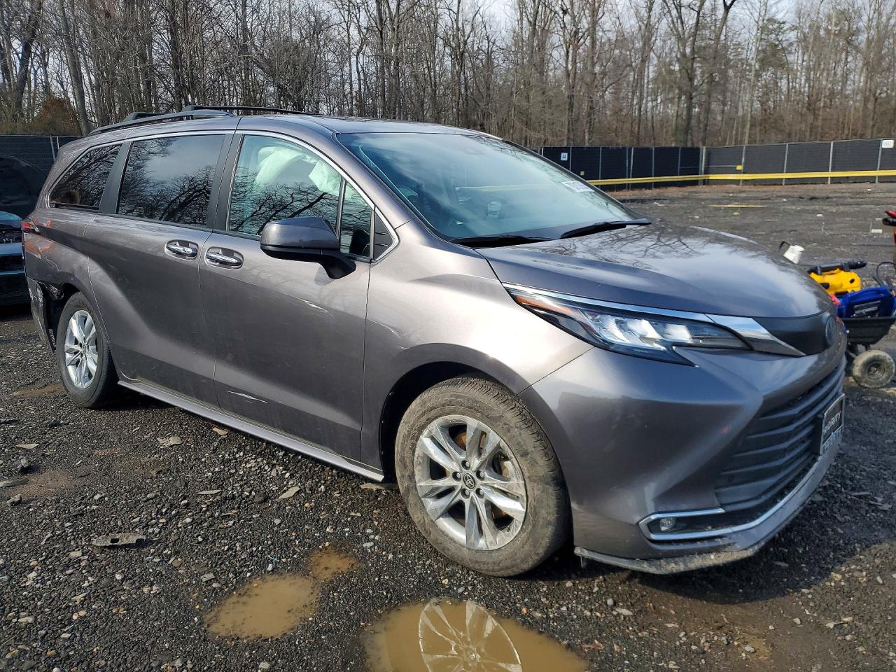 2022 TOYOTA SIENNA XLE 7-PASSENGER photo 7