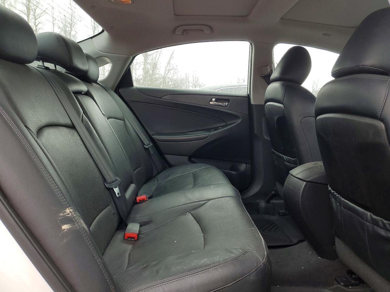 2014 HYUNDAI SONATA SE photo 10