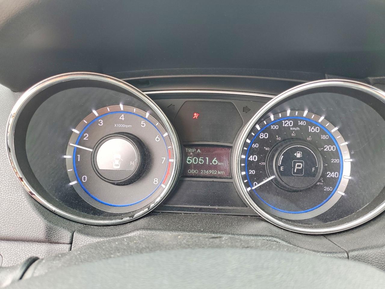 2014 HYUNDAI SONATA SE photo 9