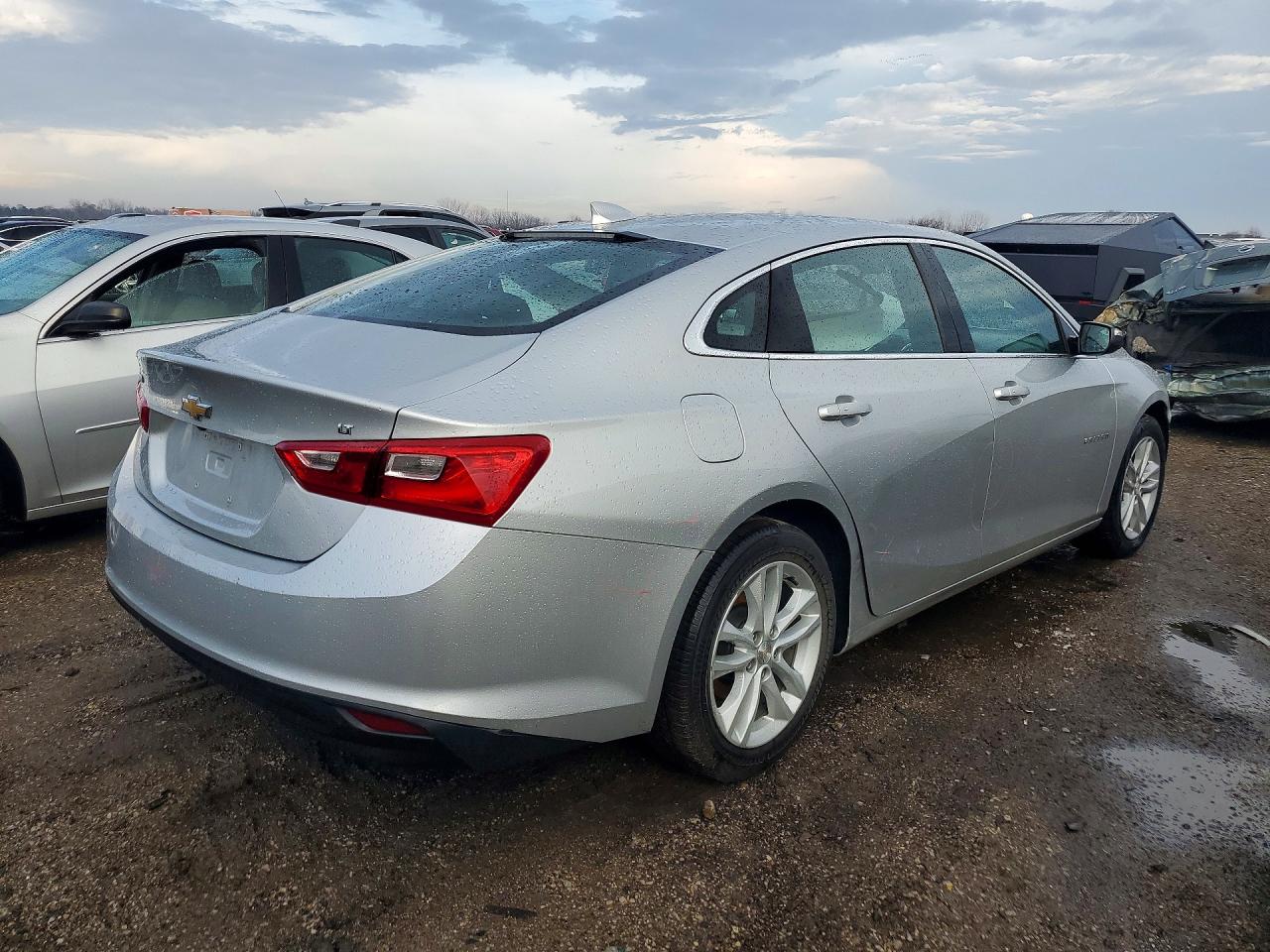2018 CHEVROLET MALIBU LT photo 7