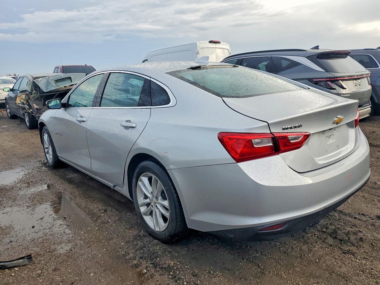 2018 CHEVROLET MALIBU LT photo 4