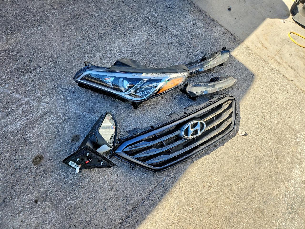 2015 HYUNDAI SONATA SPORT photo 12