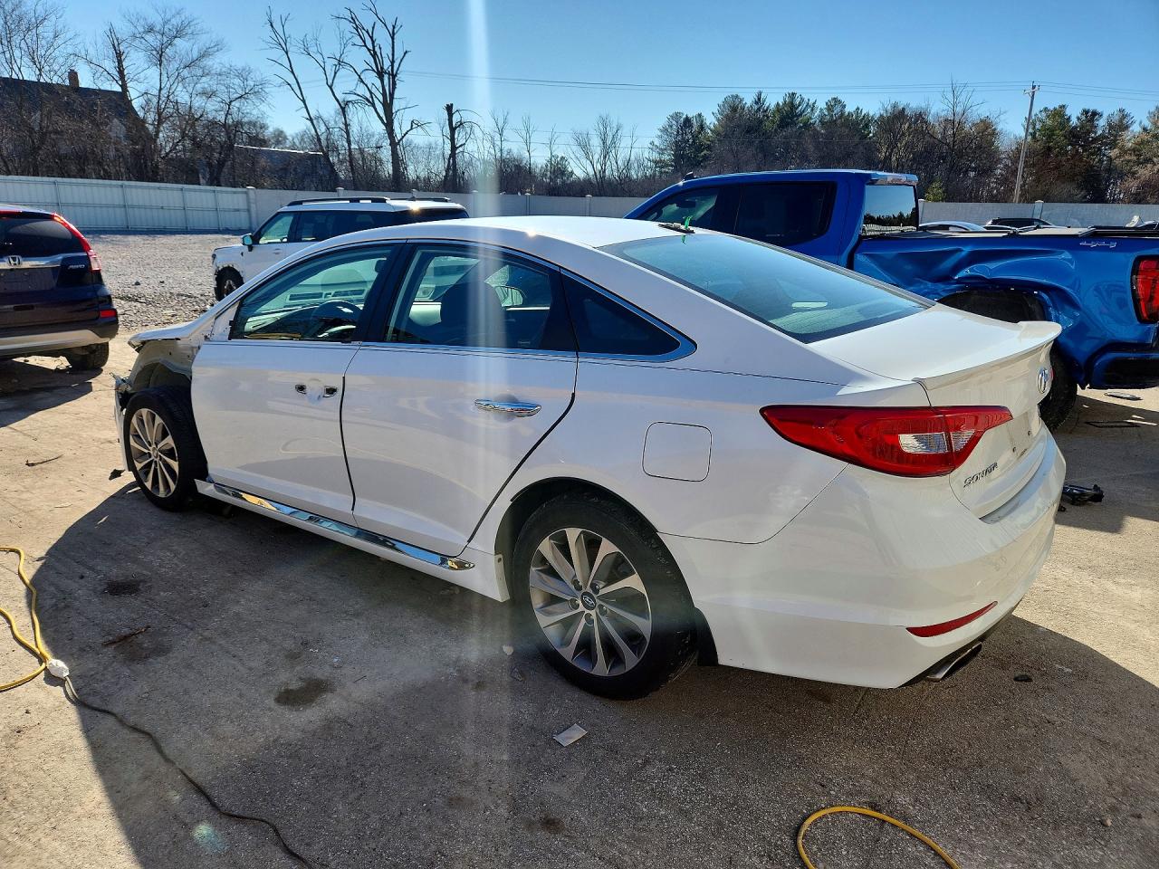 2015 HYUNDAI SONATA SPORT photo 2