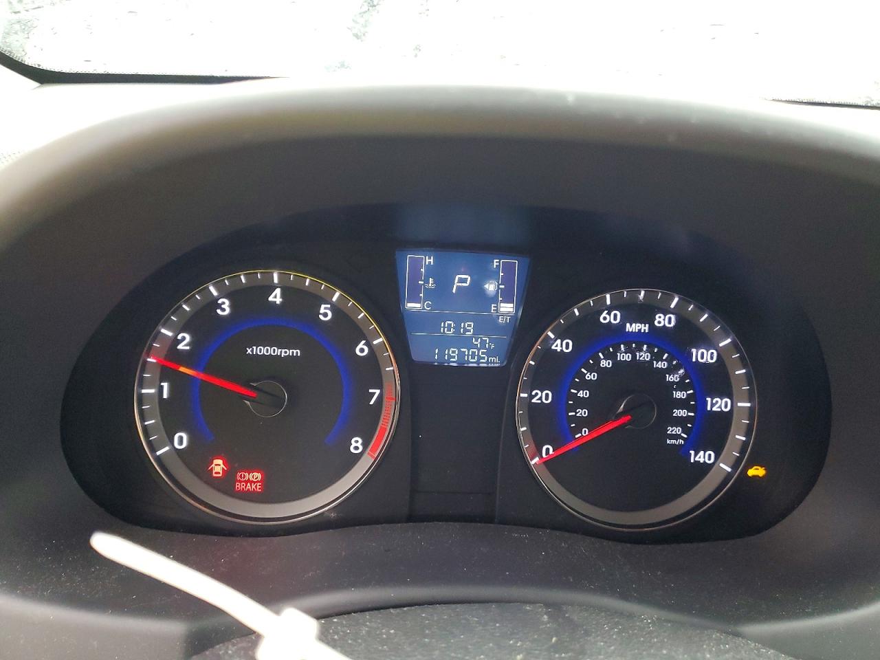 2017 HYUNDAI ACCENT SE photo 9