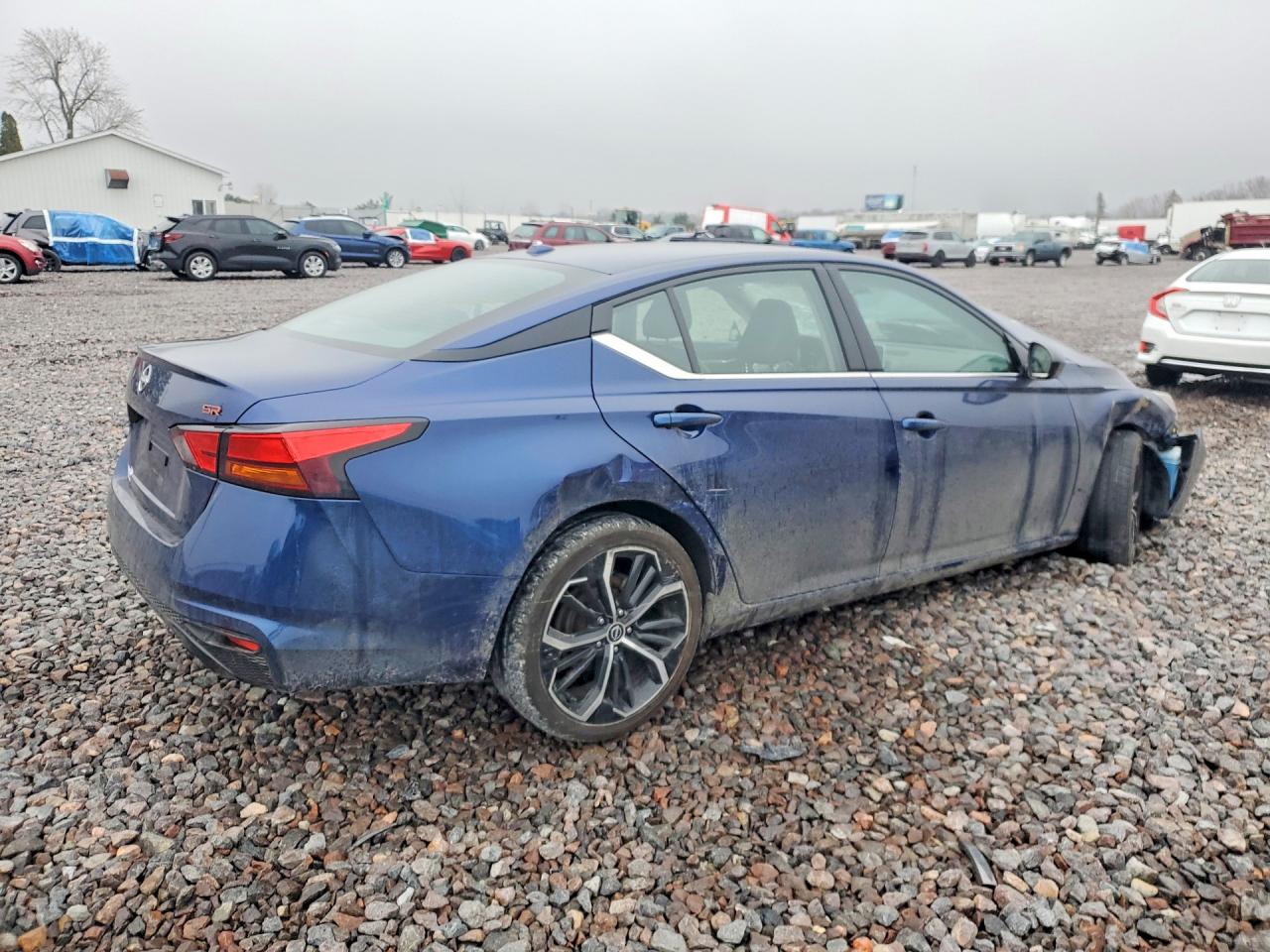 2024 NISSAN ALTIMA 2.5 SR photo 3