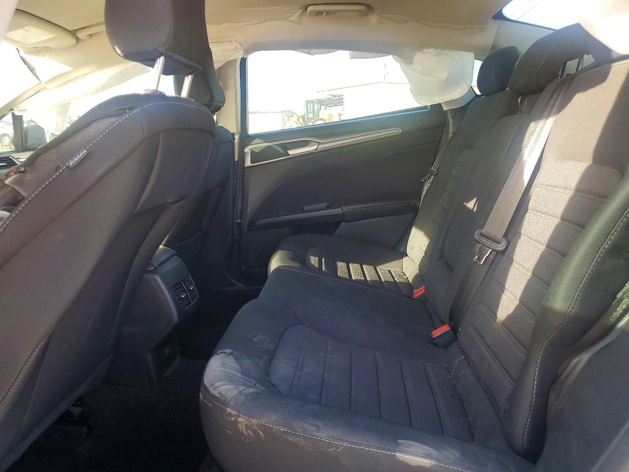 2020 FORD FUSION SE photo 10