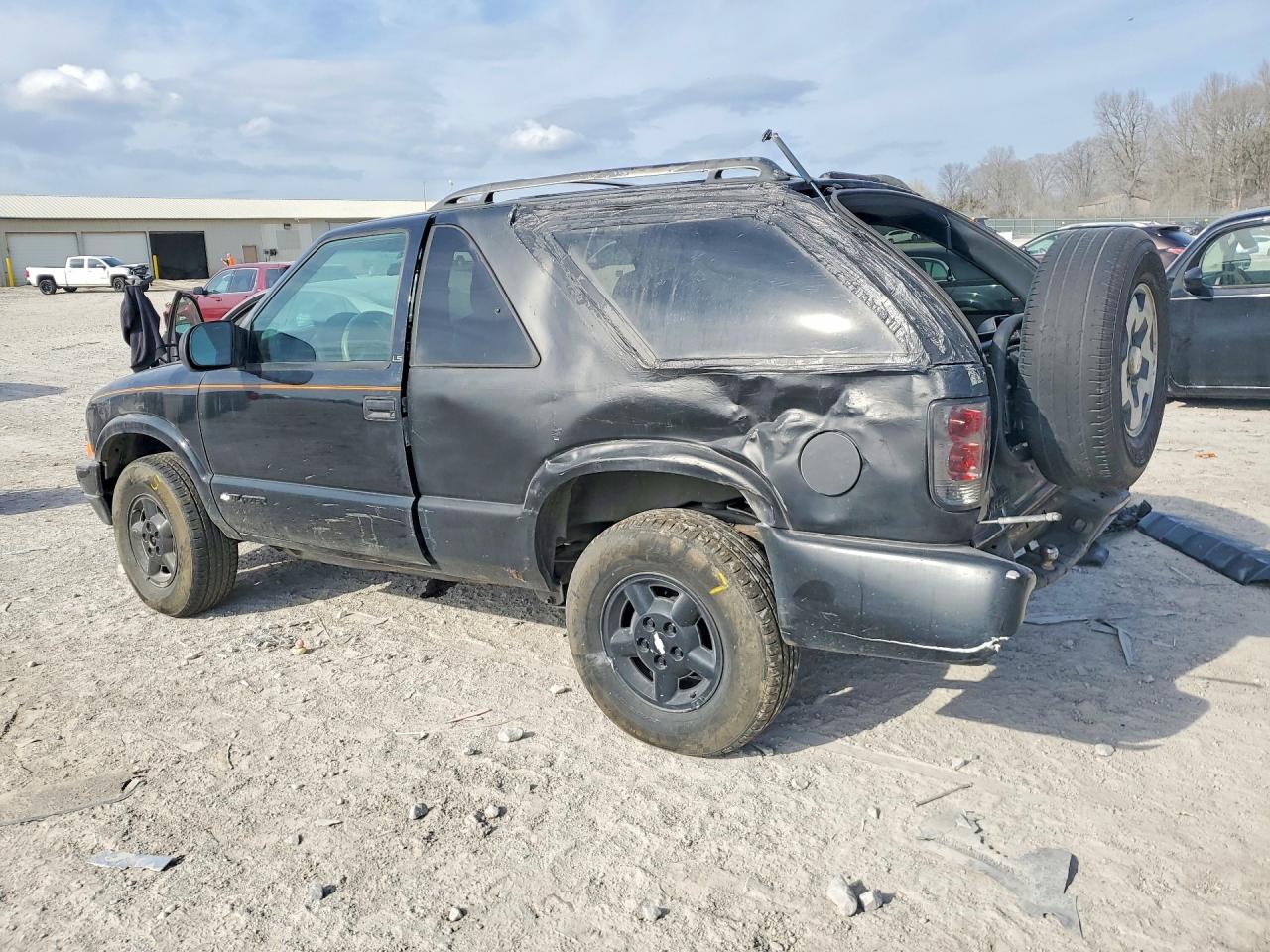 2000 CHEVROLET BLAZER photo 2
