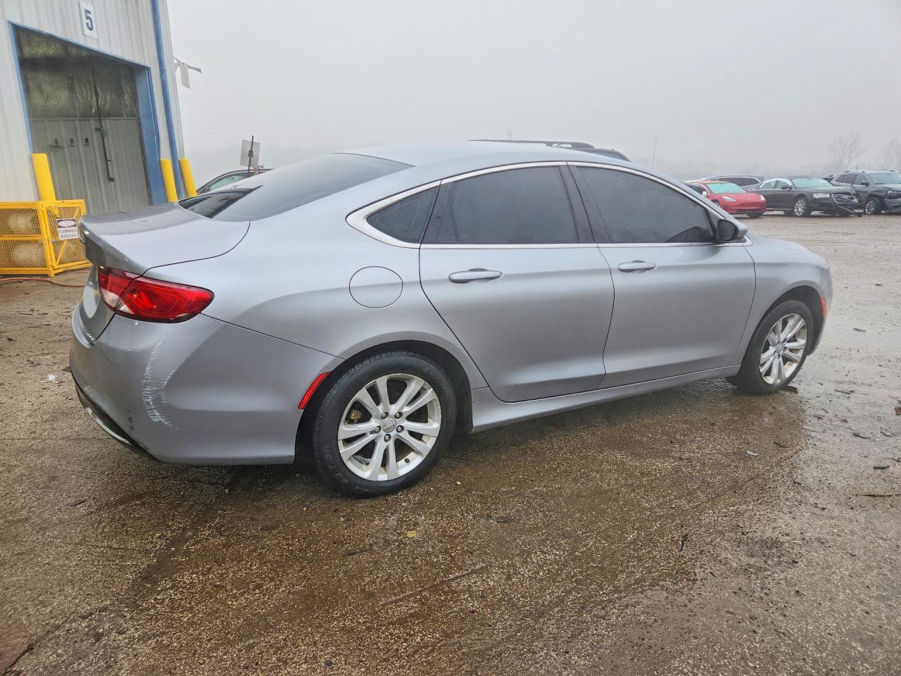 2015 CHRYSLER 200 LIMITED photo 5