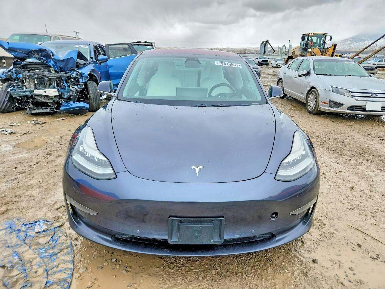 2018 TESLA MODEL 3 photo 9